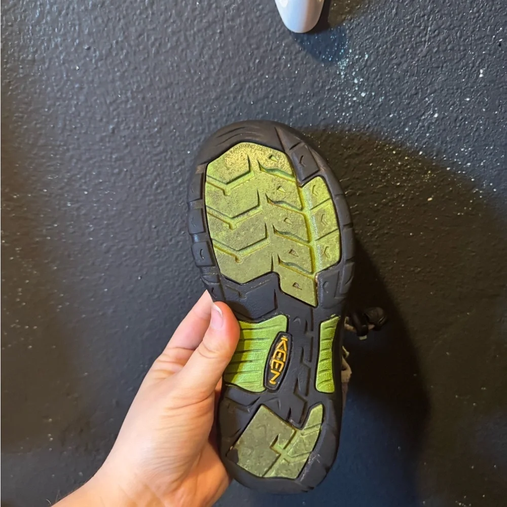 Kids Keen Outdoor Waterproof Adventure Sandals - Gray, Green and Black